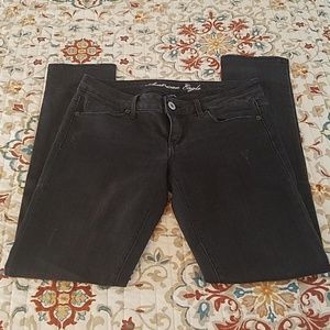American Eagle Black distressed skinny jeans Sz 4